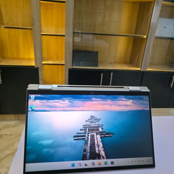 Hp EliteBook X360 1040 G7 Touchscreen 10th Gen Intel Core i7