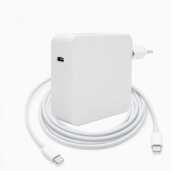 USB-C MacBook 61W Adapter