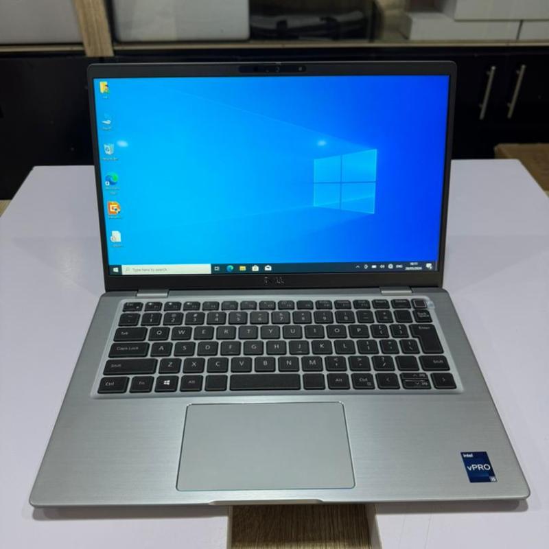 Dell Latitude 7320 – 16GB RAM, 256GB SSD, 13.3" Touchscreen (Premium Silver)