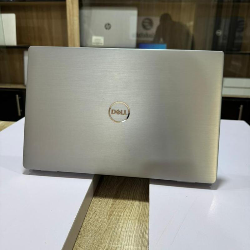 Dell Latitude 7320 – 16GB RAM, 256GB SSD, 13.3" Touchscreen (Premium Silver)